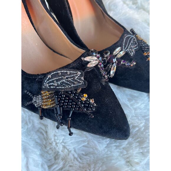 Qupid Black Velvet Closed-Toe Pump High Heels - Picture 4 of 8